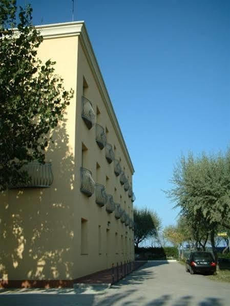 Happy Camping Village Bellaria-Igea Marina Esterno foto